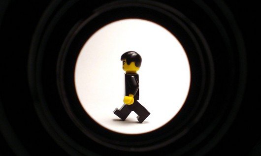 Un chaval de 15 años recrea famosas escenas del cine con figuras de Lego | The Idealist