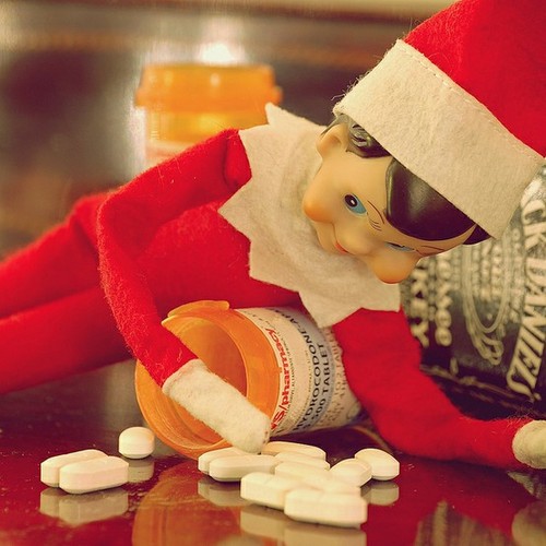 Elf on the Shelf Gone Bad! 30 Pictures